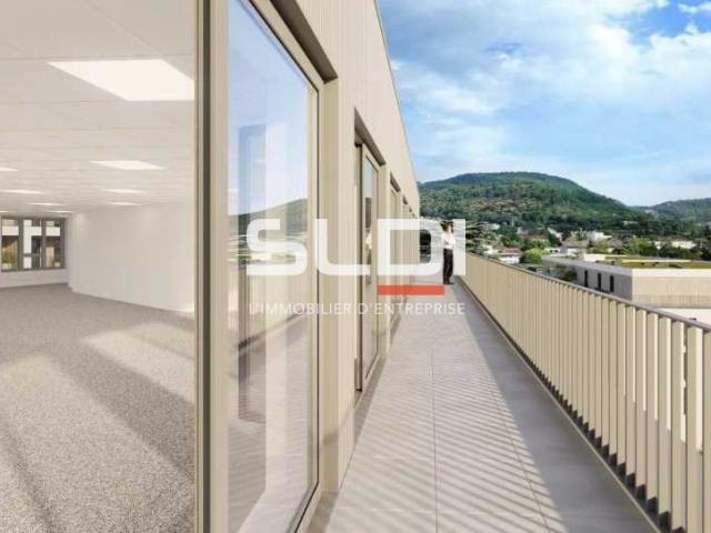 Bureaux A LOUER - EYBENS - 157 m²