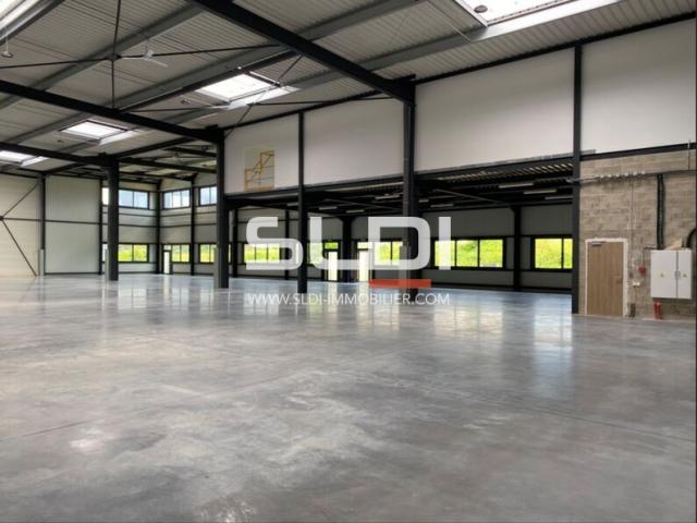 Locaux d'activités A VENDRE - VAULX EN VELIN - 371 m²