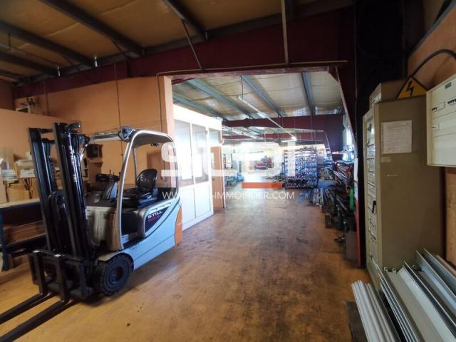 Locaux d'activités A LOUER - SEMONS - 1 000 m²