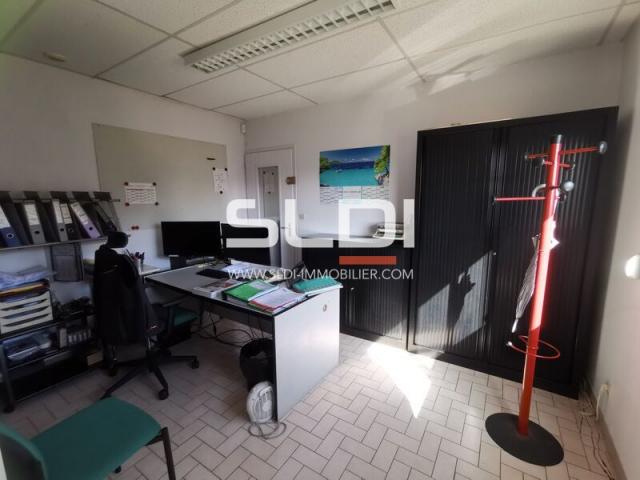 Locaux d'activités A LOUER - SEMONS - 1 000 m²