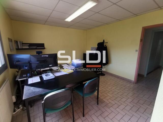 Locaux d'activités A LOUER - SEMONS - 1 000 m²