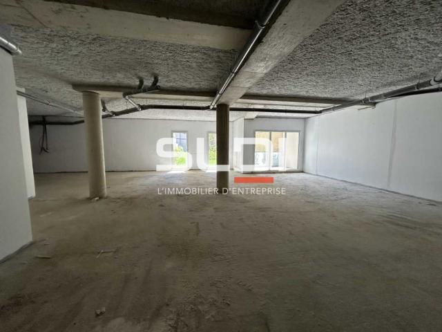 Commerces A VENDRE OU A LOUER - VILLEFRANCHE SUR SAONE - 249 m²