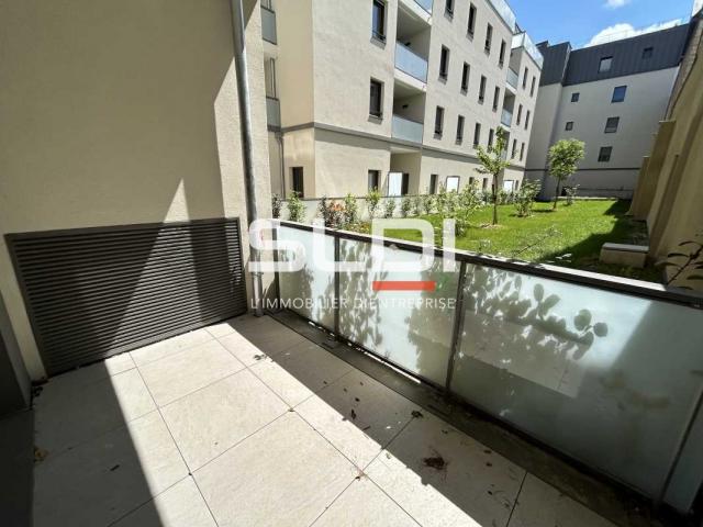 Commerces A VENDRE OU A LOUER - VILLEFRANCHE SUR SAONE - 249 m²