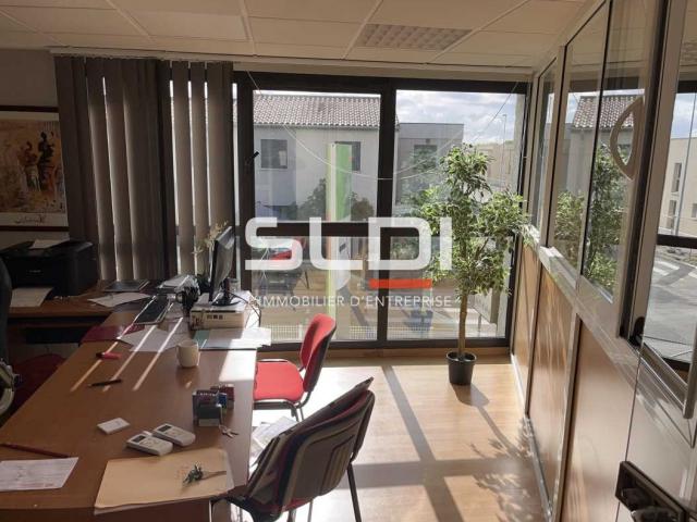 Bureaux A LOUER - CHASSIEU - 65 m²