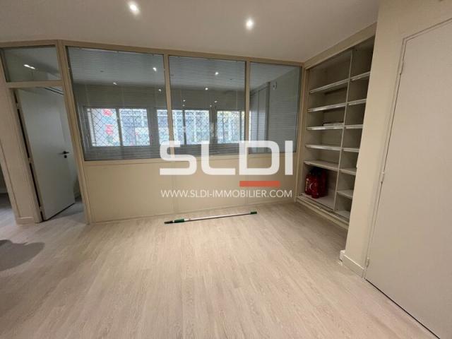 Bureaux A LOUER - LYON - 85 m²