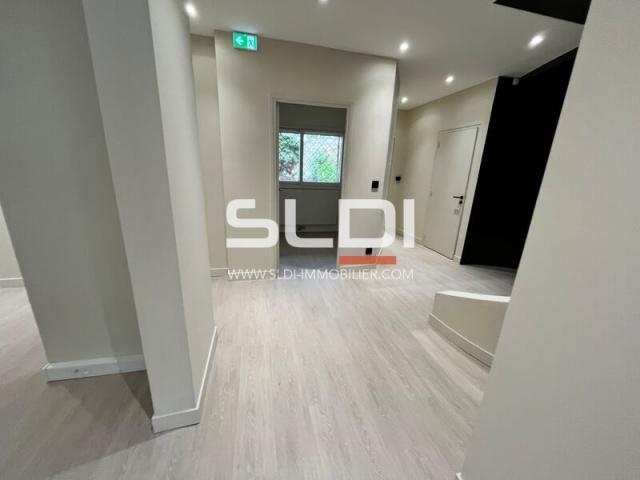 Bureaux A LOUER - LYON - 85 m²