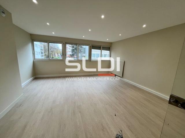 Bureaux A LOUER - LYON - 85 m²