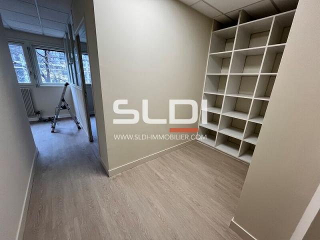 Bureaux A LOUER - LYON - 85 m²