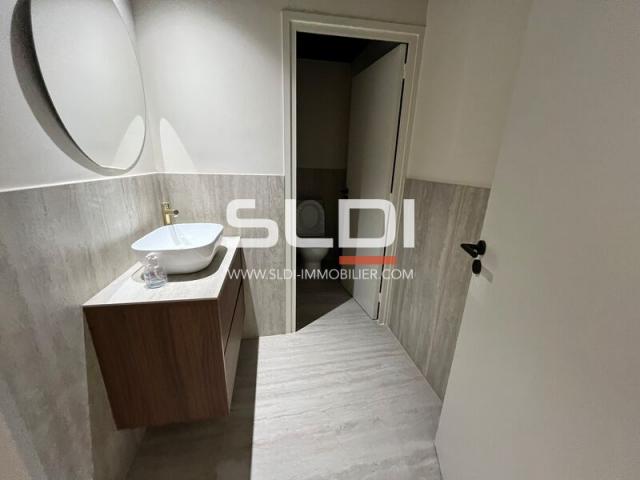 Bureaux A LOUER - LYON - 85 m²