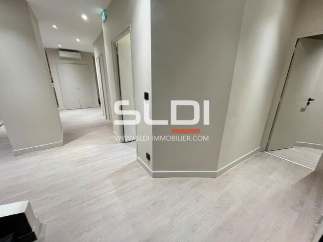 Bureaux A LOUER - LYON - 85 m²
