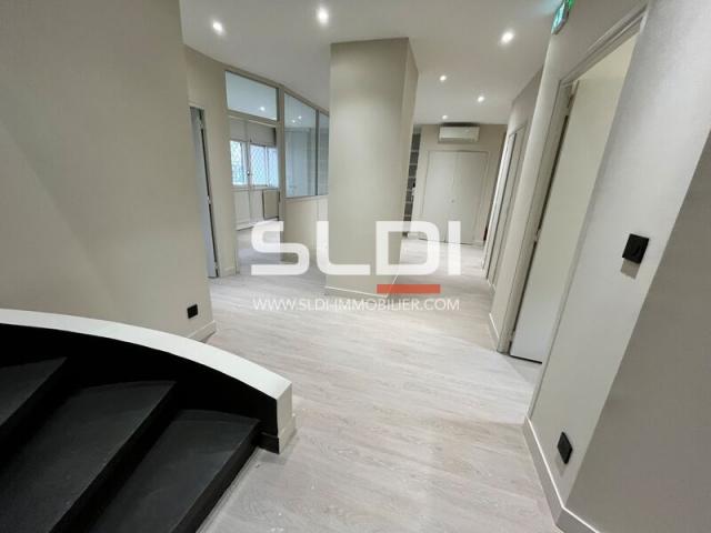 Bureaux A LOUER - LYON - 85 m²