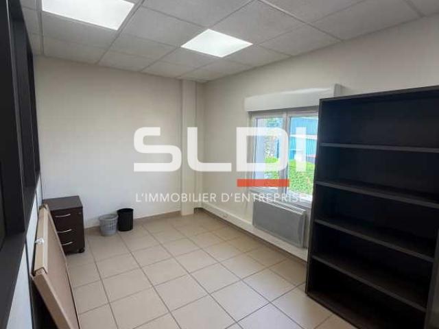 Bureaux A LOUER - TOUSSIEU - 128 m²