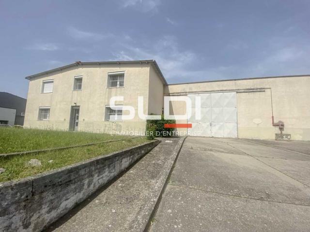 Locaux d'activités A LOUER - SAINT LAURENT DE MURE - 740 m²