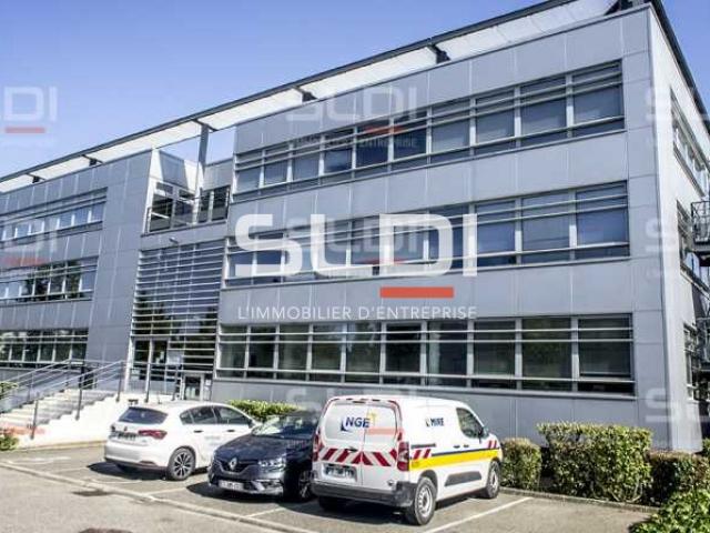 Bureaux A LOUER - SAINT PRIEST - 660 m²