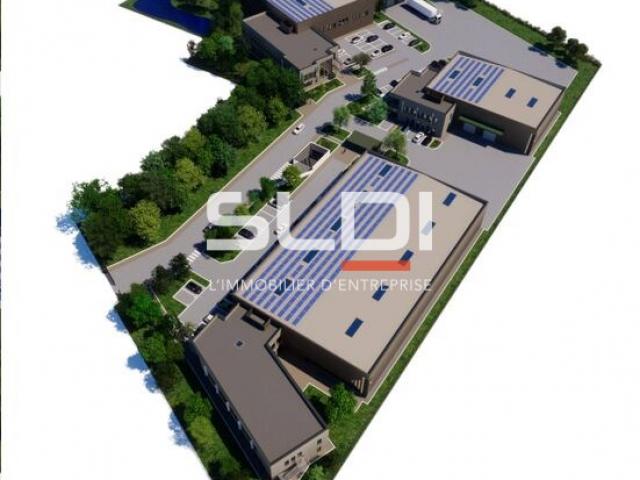 Locaux d'activités A LOUER - SAINT PRIEST - 3 957 m²