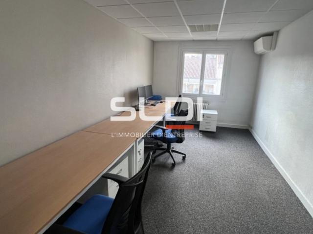 Bureaux A LOUER - LYON - 85 m²