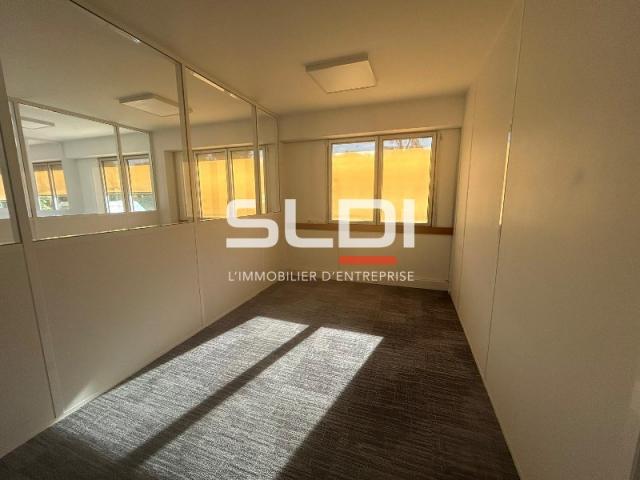 Bureaux A LOUER - ECULLY - 162 m²