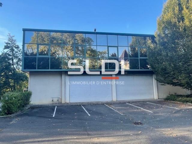 Locaux d'activités A VENDRE OU A LOUER - LIMONEST - 950 m²
