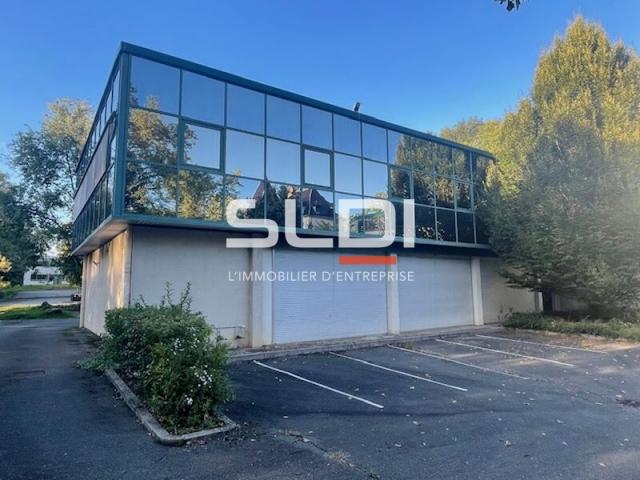 Locaux d'activités A VENDRE OU A LOUER - LIMONEST - 950 m²