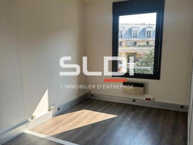 Bureaux A LOUER - LYON - 900 m²