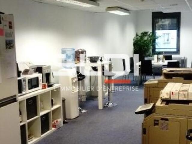 Bureaux A LOUER - LYON - 900 m²