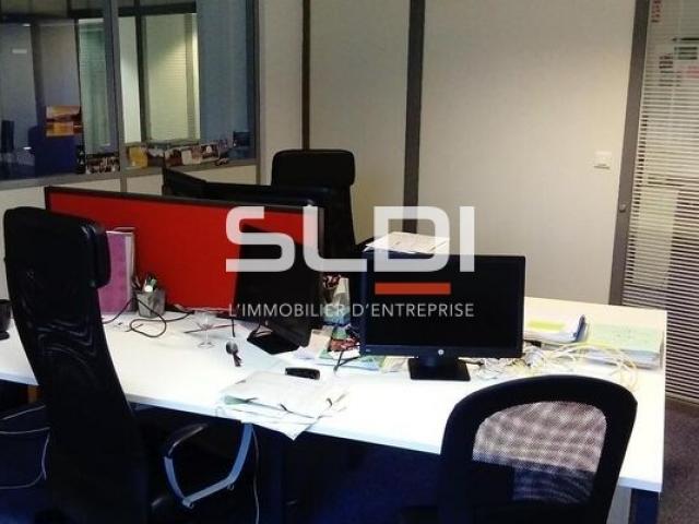 Bureaux A LOUER - LYON - 900 m²