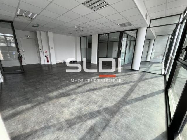 Bureaux A LOUER - LYON - 346 m²