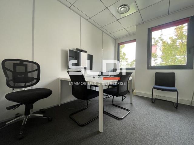 Bureaux A VENDRE - SAINT PRIEST - 212 m²