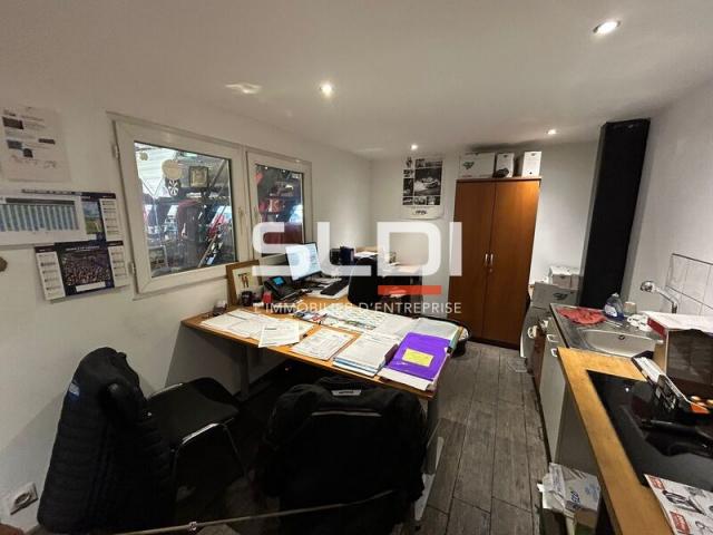 Locaux d'activités CESSION DE FONDS - MARCILLY D'AZERGUES - 200 m²