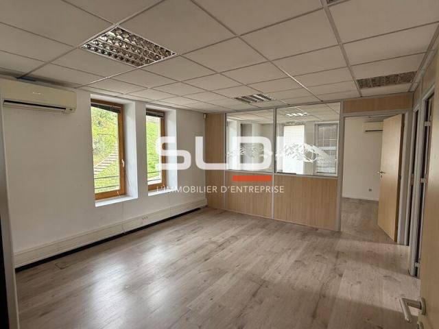 Bureaux A LOUER - LYON - 103 m²