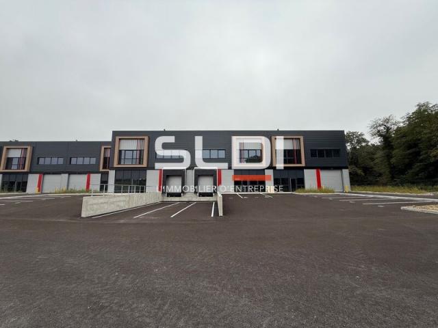Locaux d'activités A LOUER - SAINT LAURENT DE MURE - 5 687 m²