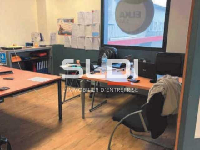 Locaux d'activités A LOUER - SAINT QUENTIN FALLAVIER - 341 m²