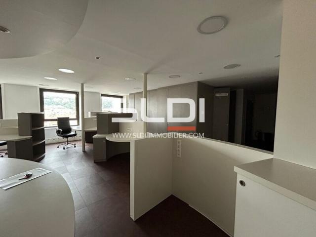 Bureaux A VENDRE - LYON - 204 m²