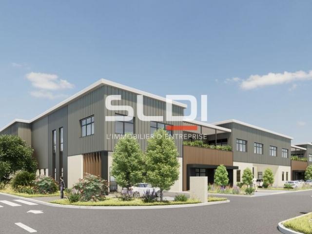 Locaux d'activités A LOUER - DECINES CHARPIEU - 641 m²