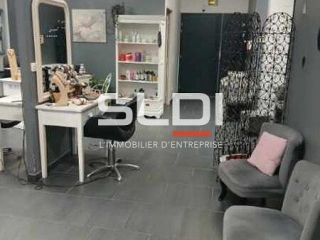 Commerces CESSION DE FONDS - SAINT QUENTIN FALLAVIER - 90 m²