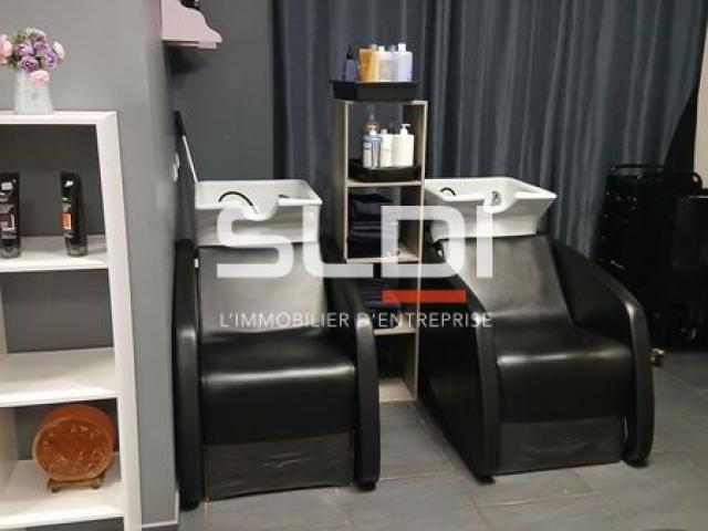 Commerces CESSION DE FONDS - SAINT QUENTIN FALLAVIER - 90 m²