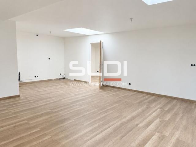 Commerces A LOUER - LIMAS - 200 m²
