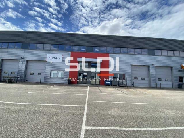 Locaux d'activités A LOUER - DAGNEUX - 2 244 m²