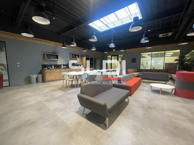 Bureaux A LOUER - CALUIRE ET CUIRE - 899 m²