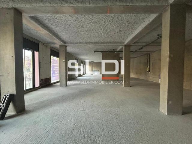 Commerces A VENDRE OU A LOUER - GLEIZE - 349 m²