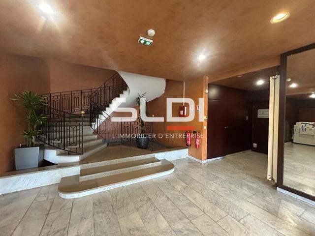 Bureaux A VENDRE OU A LOUER - SAINT DIDIER AU MONT D'OR - 500 m²