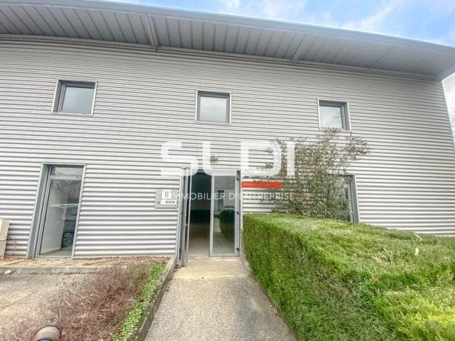 Locaux d'activités A LOUER - LYON - 364 m²