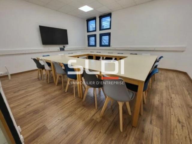 Bureaux A LOUER - VALENCE - 199 m²