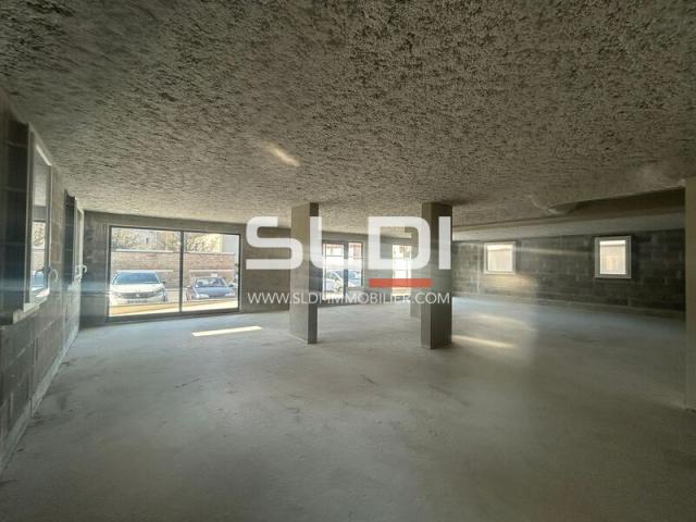 Commerces A LOUER - JASSANS RIOTTIER - 116 m²