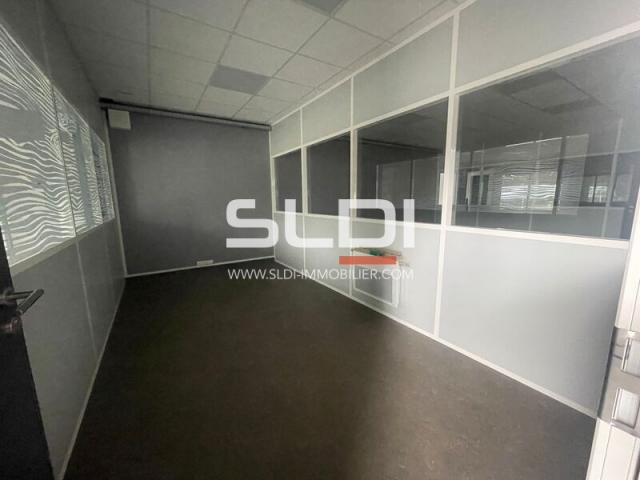 Locaux d'activités A LOUER - VOURLES - 474 m²