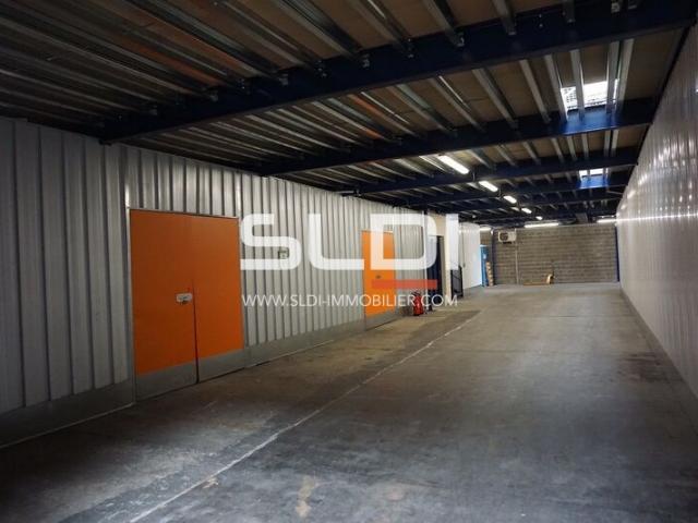 Locaux d'activités A LOUER - CALUIRE ET CUIRE - 120 m²