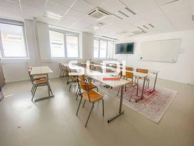 Bureaux A LOUER - LYON - 900 m²