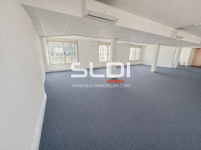 Bureaux A LOUER - LYON - 125 m²