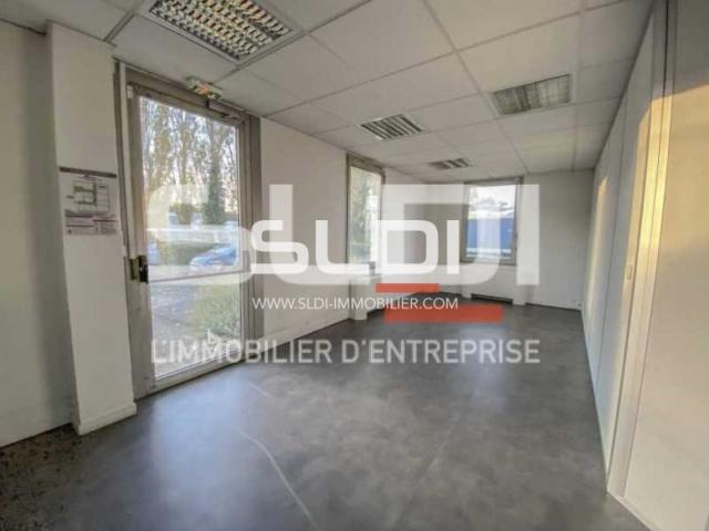 Bureaux A LOUER - BRON - 150 m²