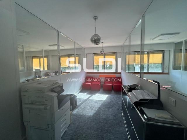 Bureaux A VENDRE - ECULLY - 311 m²